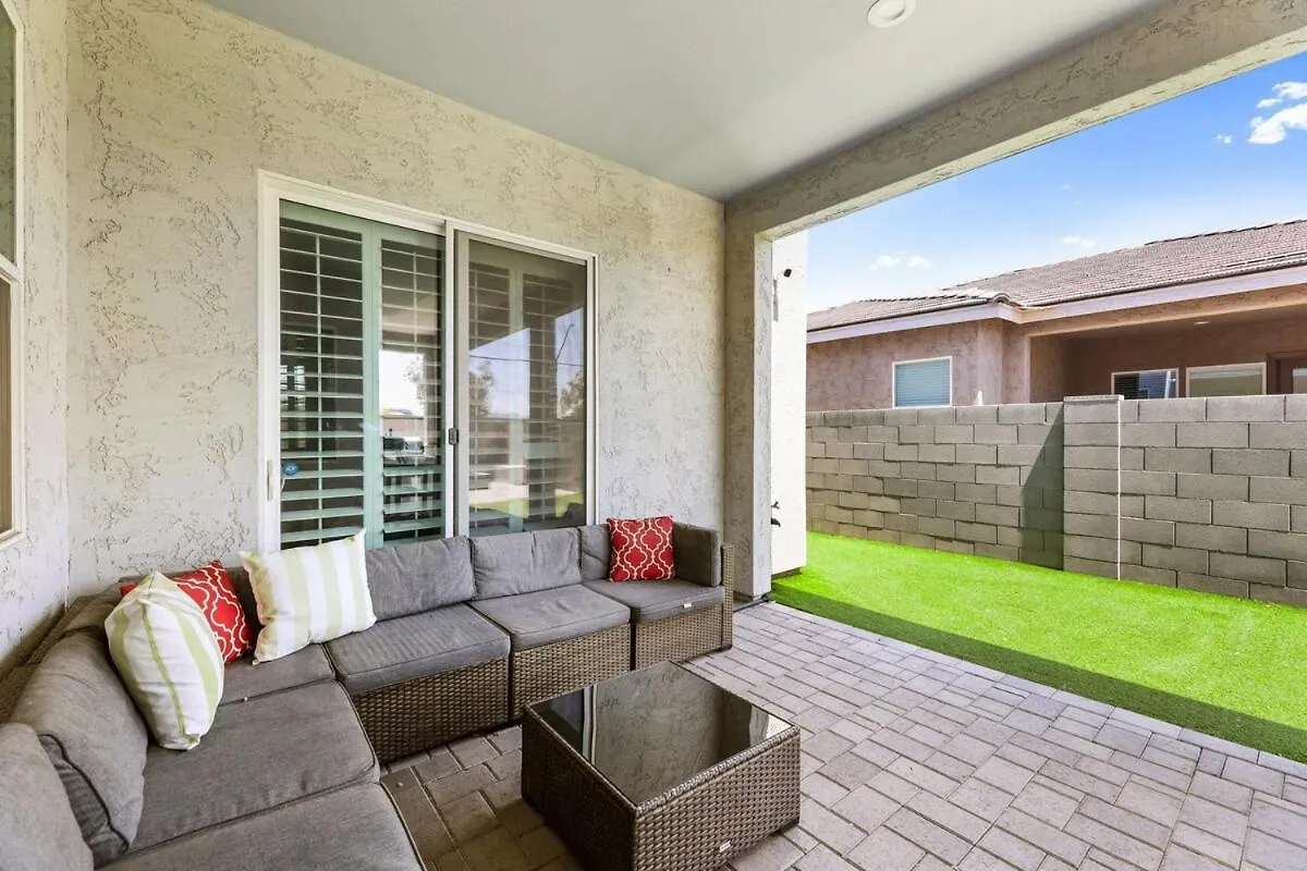 Goodyear Getaway W Hot Tub And 6 Min From Ball Park! United States