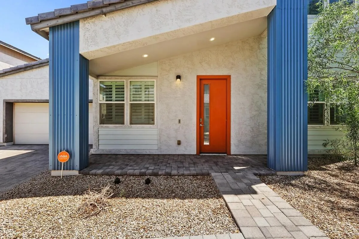 Goodyear Getaway W Hot Tub And 6 Min From Ball Park! United States